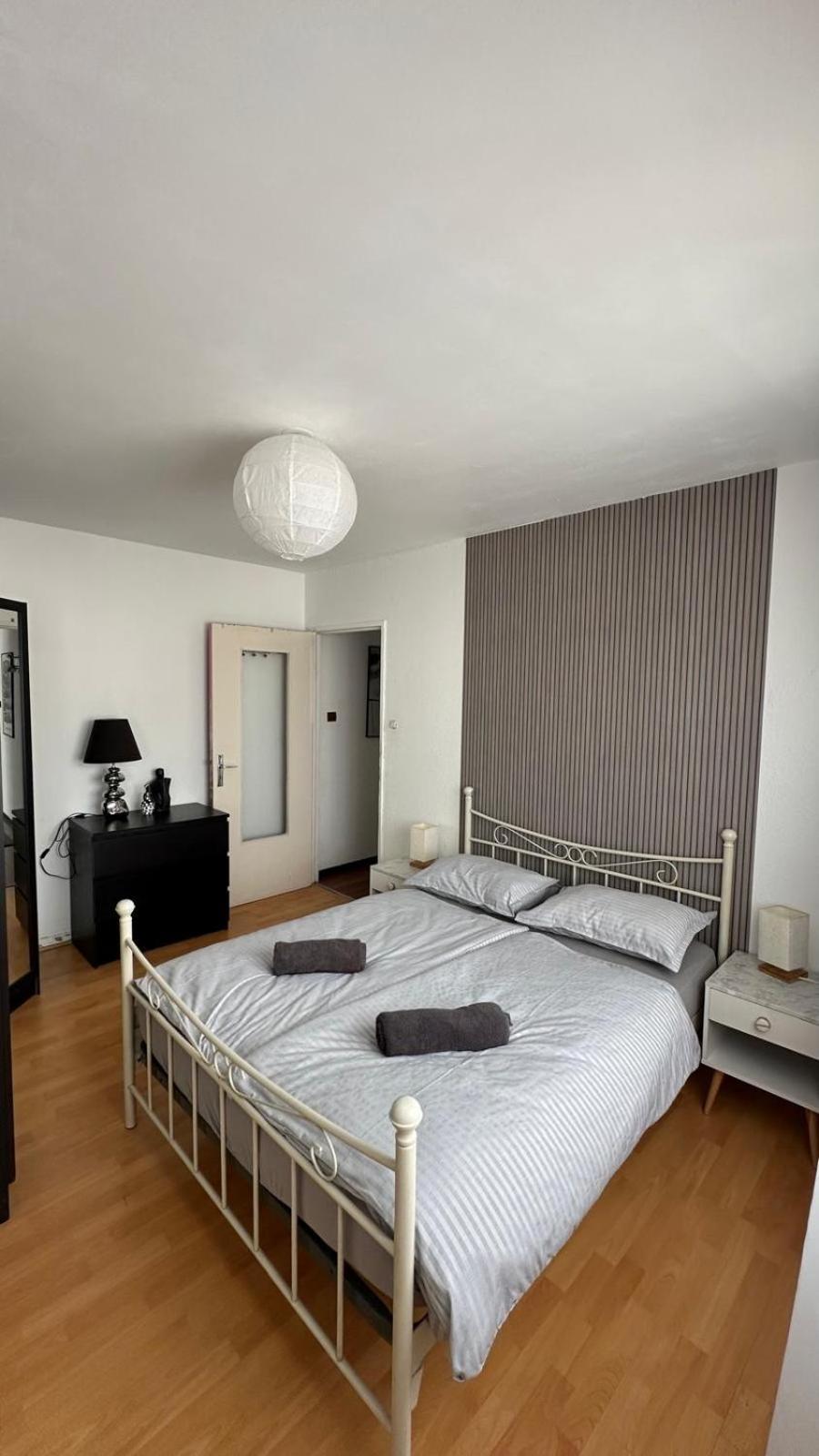 Apparemment Spacieux Et Lumineux Pour 6 Voyageurs Straßburg Exterior foto